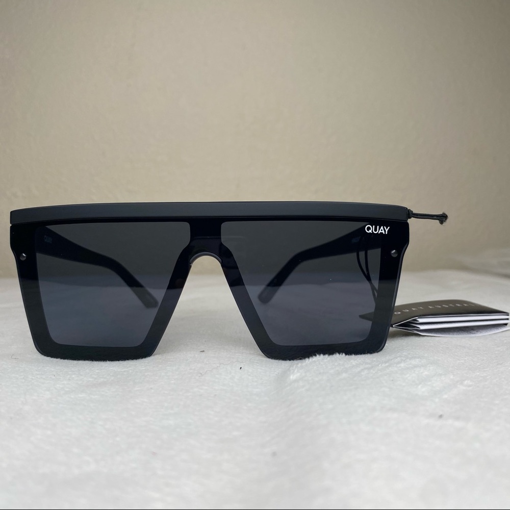 Quay Australia Hindsight Sunglasses - Picture 7 of 12